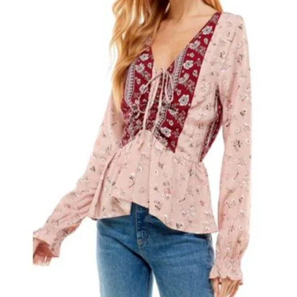 Derek Heart Juniors Boho Floral Peasant Blouse Top V-Neck Sz Medium Pink NWT - Picture 2 of 3